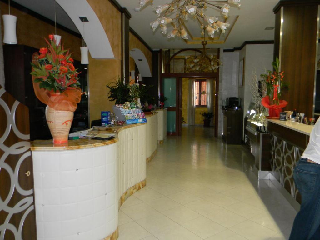 Hotel Mi.Ro. カザルヌオーヴォ・ディ・ナポリ エクステリア 写真